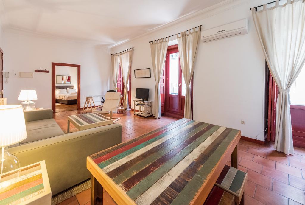 Apartamentos Madrid Centro W Εξωτερικό φωτογραφία
