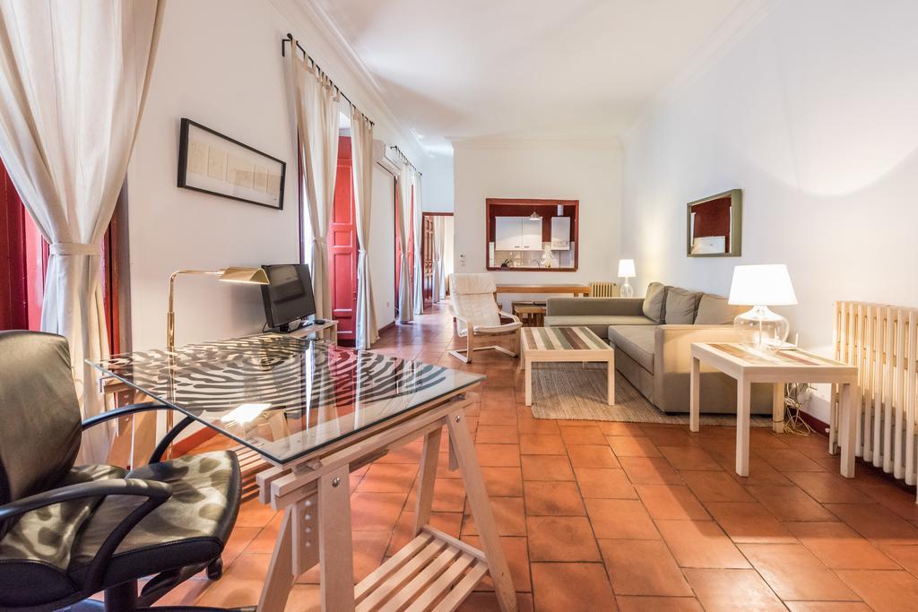 Apartamentos Madrid Centro W Εξωτερικό φωτογραφία