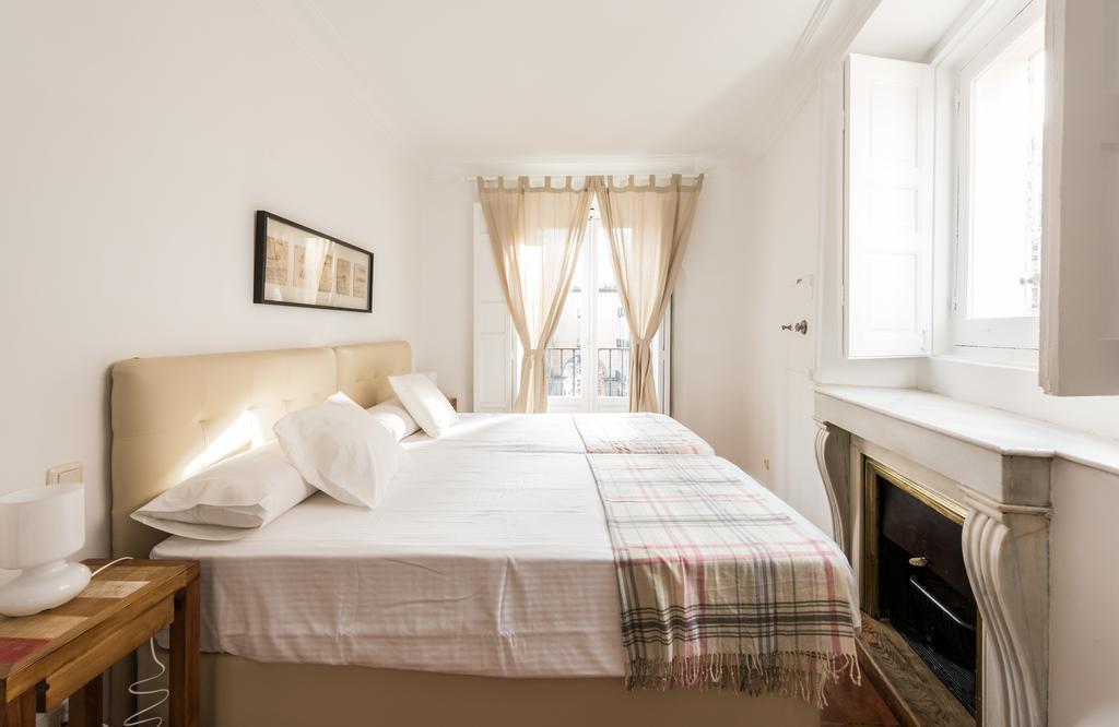 Apartamentos Madrid Centro W Εξωτερικό φωτογραφία