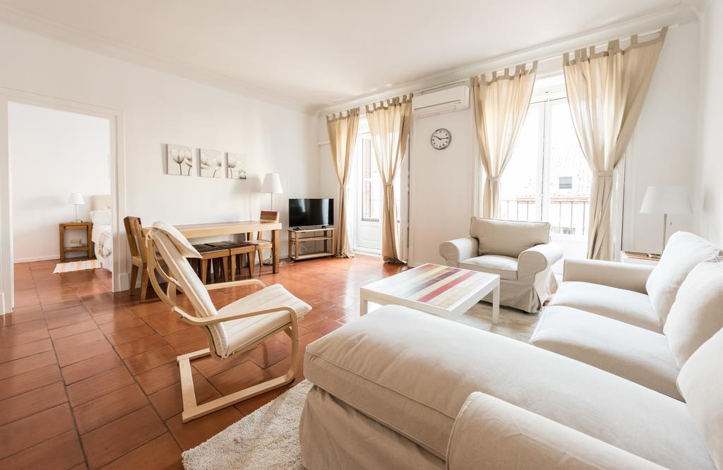 Apartamentos Madrid Centro W Εξωτερικό φωτογραφία