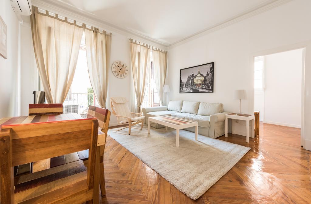Apartamentos Madrid Centro W Εξωτερικό φωτογραφία